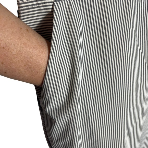 Athleta Brooklyn Textured Ankle Pant White Stripe, Size 18 - Picture 7 of 14